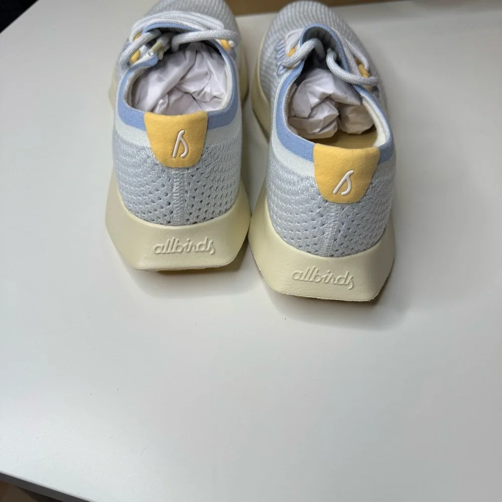 Allbirds Women's Tree Dasher 2 Breezy Blue with a Hush Beige 10.5
